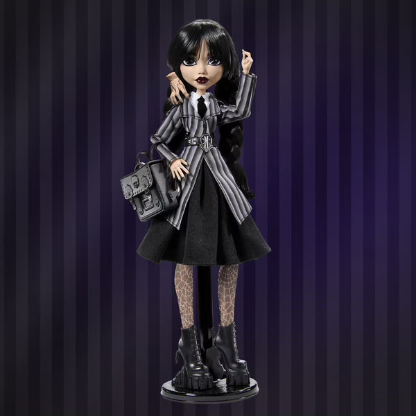 Poupée Mercredi Addams en Uniforme – Édition Monster High | Collection Officielle | Jeuxpourtoi™